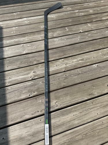 CCM Trigger 6 Pro Hockey Stick - Right 55 P29