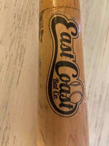 Wood (-3) 32 oz 33" Unknown Brand Custom Bat