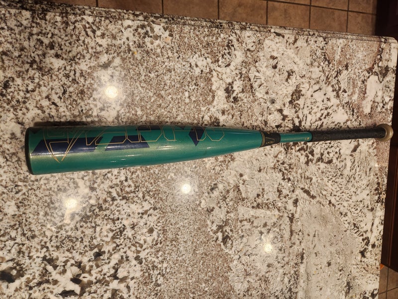 Used USSSA Certified 2023 Louisville Slugger Composite Meta Bat (-8) 22 oz 30"