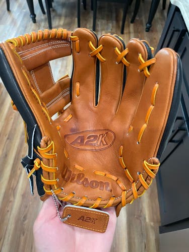 Right Hand Throw 11.5" A2K 1786 Baseball Glove
