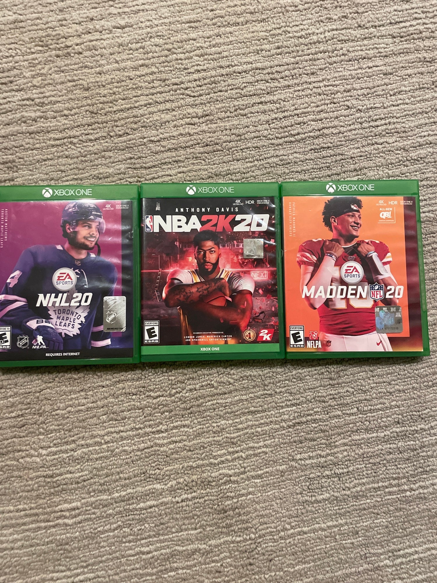 LOT OF 4 XBOX ONE SPORTS GAMES MADDEN 20 FIFA 20 NBA2K NHL20 EA SPORTS