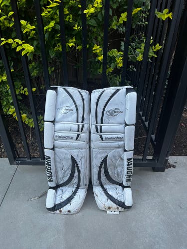 Used 36" Vaughn Velocity 7000 Goalie Leg Pads