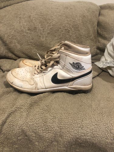 White Men's Molded Cleats High Top