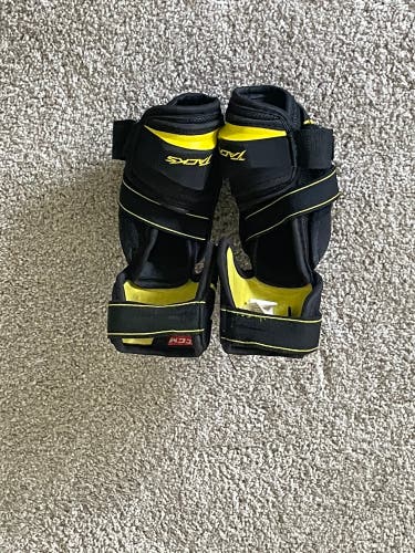 Used Medium CCM  Tacks Elbow Pads