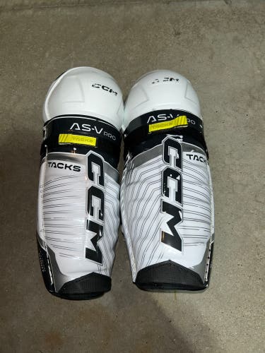New CCM Pro Stock ASV Pro Shin Pads
