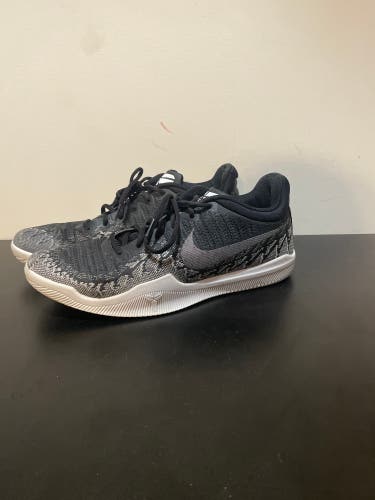 Used Size 10 Nike Kobe AD Shoes