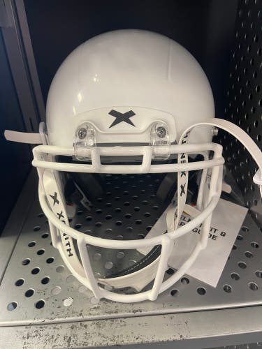 Xenith Youth Small Traditional Fit Football Helmet