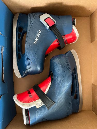 Bauer Little Champ BTH11 Size 8