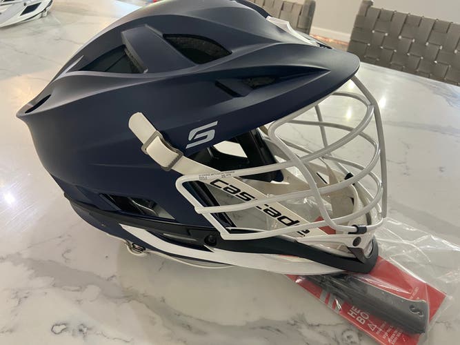 Player's Cascade S Helmet