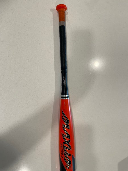 Used 2022 Easton Composite Maxum Ultra Bat (-10) 18 oz 28"
