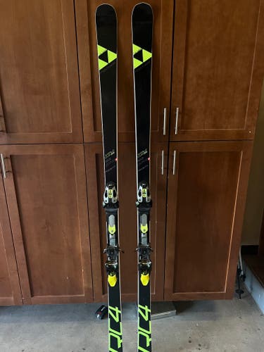 Used (For 1 race, basically new) Men's FIS 2019 Fischer 193 cm World Cup GS Skis w/ bindings