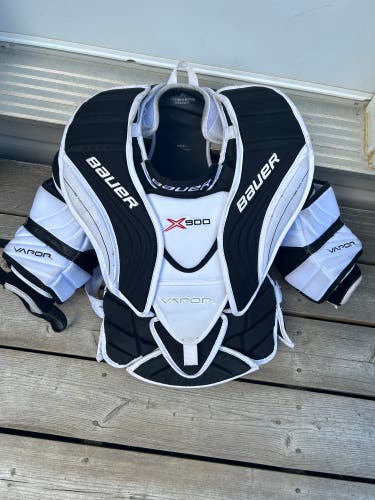 Bauer Vapor X900 Goalie Chest Protector