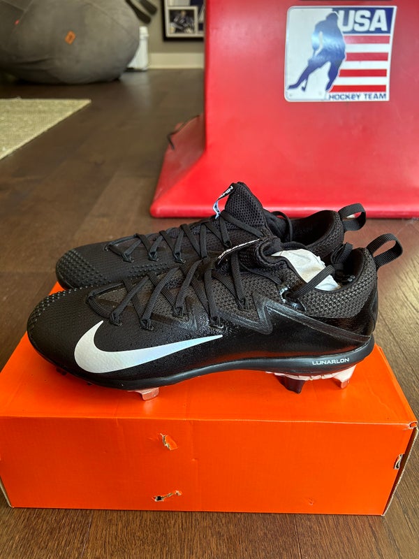 Nike Lunar Vapor Ultrafly Elite 2 Men's White Baseball Cleats MLB [Size 11]  PRICE NEGOTIABLE MAKE AN OFFER for Sale in Desoto, TX - OfferUp