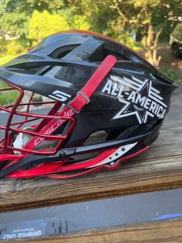 Under Armour All America South Cascade S Helmet