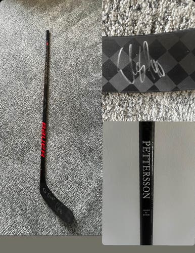 Elias Pettersson (Vancouver Canucks NHL)Senior Left Hand TC2 Pro Stock Vapor Hyperlite Hockey Stick