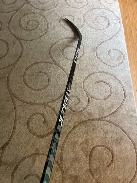 Used Right Handed P29 JetSpeed FT5 Pro Hockey Stick