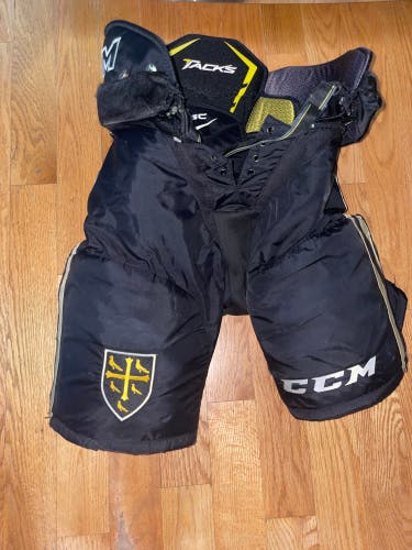 Senior Medium CCM Pro Stock Tacks 65c Hockey Pants