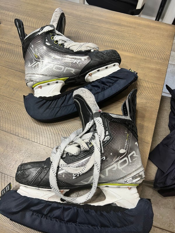 Used Bauer  Size 7 Vapor Hyperlite Hockey Skates