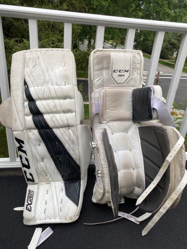 33" CCM  Eflex4 Goalie Leg Pads