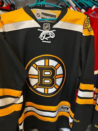 Boston Bruins New Men's Small Jersey