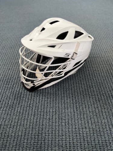 White Cascade S Helmet