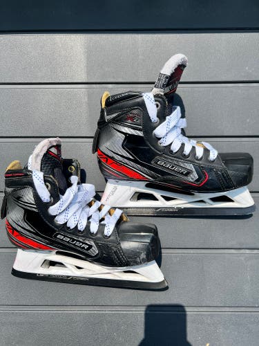 Bauer Regular Width  Size 5 Vapor X2.9 Hockey Goalie Skates