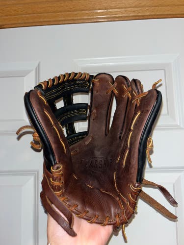 2022 Infield 11.75" Flagship Baseball Glove