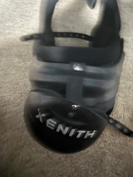 Adult Small Xenith Velocity 2 Shoulder Pads