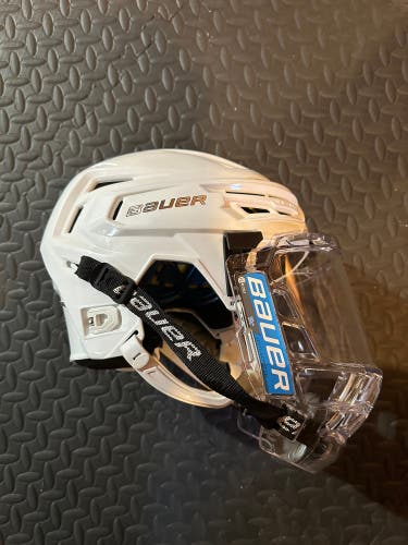 Used Medium Bauer Re-Akt 150 Helmet With Face Mask