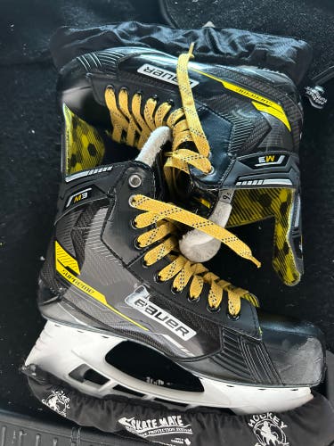 Used Bauer Regular Width  Size 9.5 Supreme M3 Hockey Skates