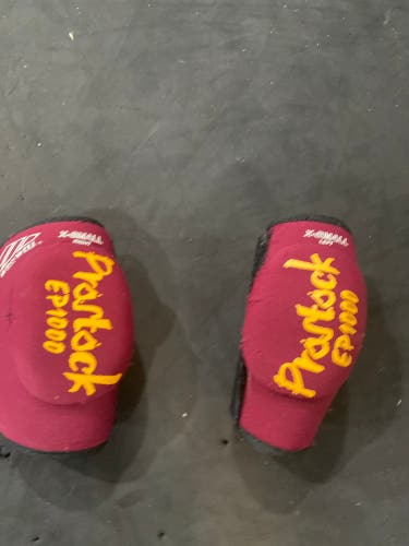 Used Small Winnwell  Classic Elbow Pads