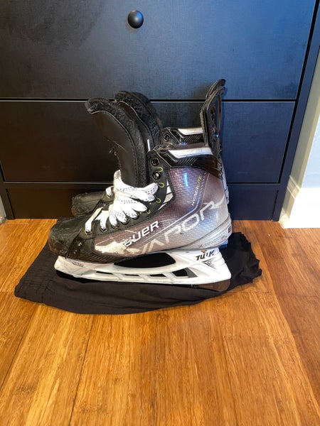 Senior Used Bauer Vapor Hyperlite Hockey Skates Regular Width Pro Stock Size 8.5