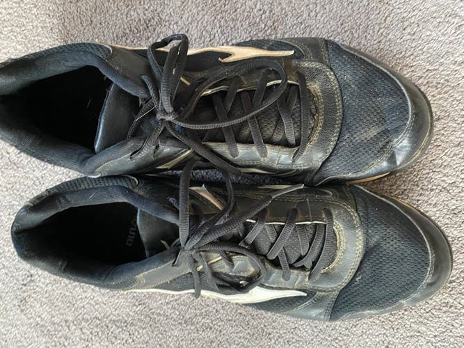 Mizuno Baseball Cleats