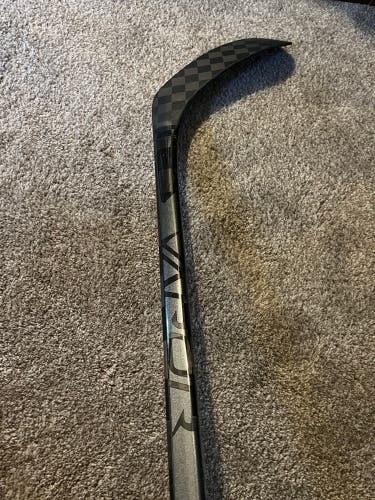 Bauer Vapor Hyperlite 50 Flex P28 Hockey Stick