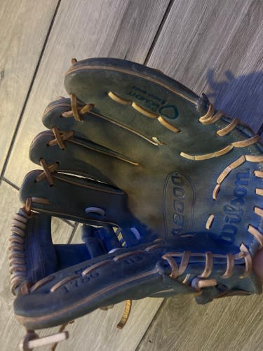 2022 Infield 11.5" A2000 Baseball Glove