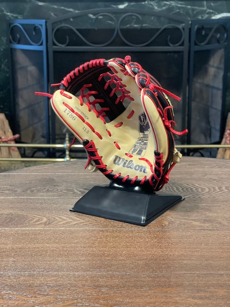 Wilson A2000 Exclusive Edition 1786 11.5 Baseball Glove H Web Beige/Black  11.5 Right Hand