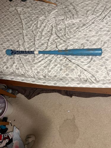 2023 Wood (-3) 30 oz 33" CamWood Bat Ei13