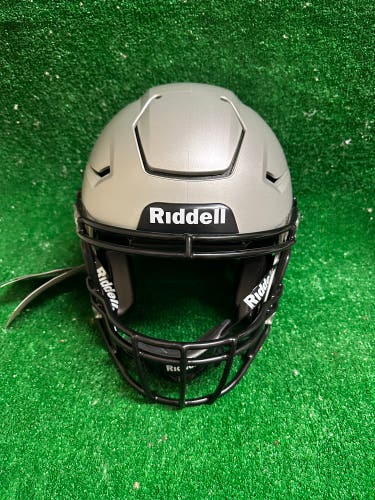 2023 Brand NEW - Adult Large - Riddell Speedflex Football Helmet - Silver