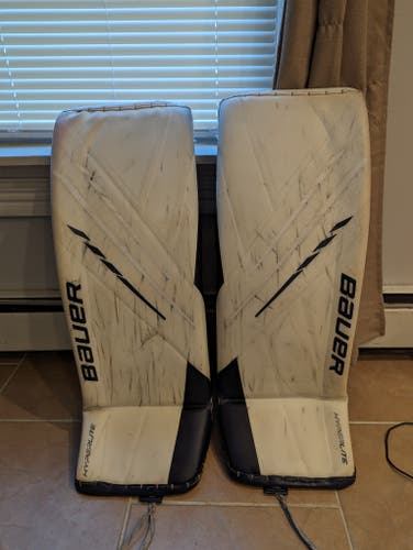 33" Bauer Hyperlite Leg Pads