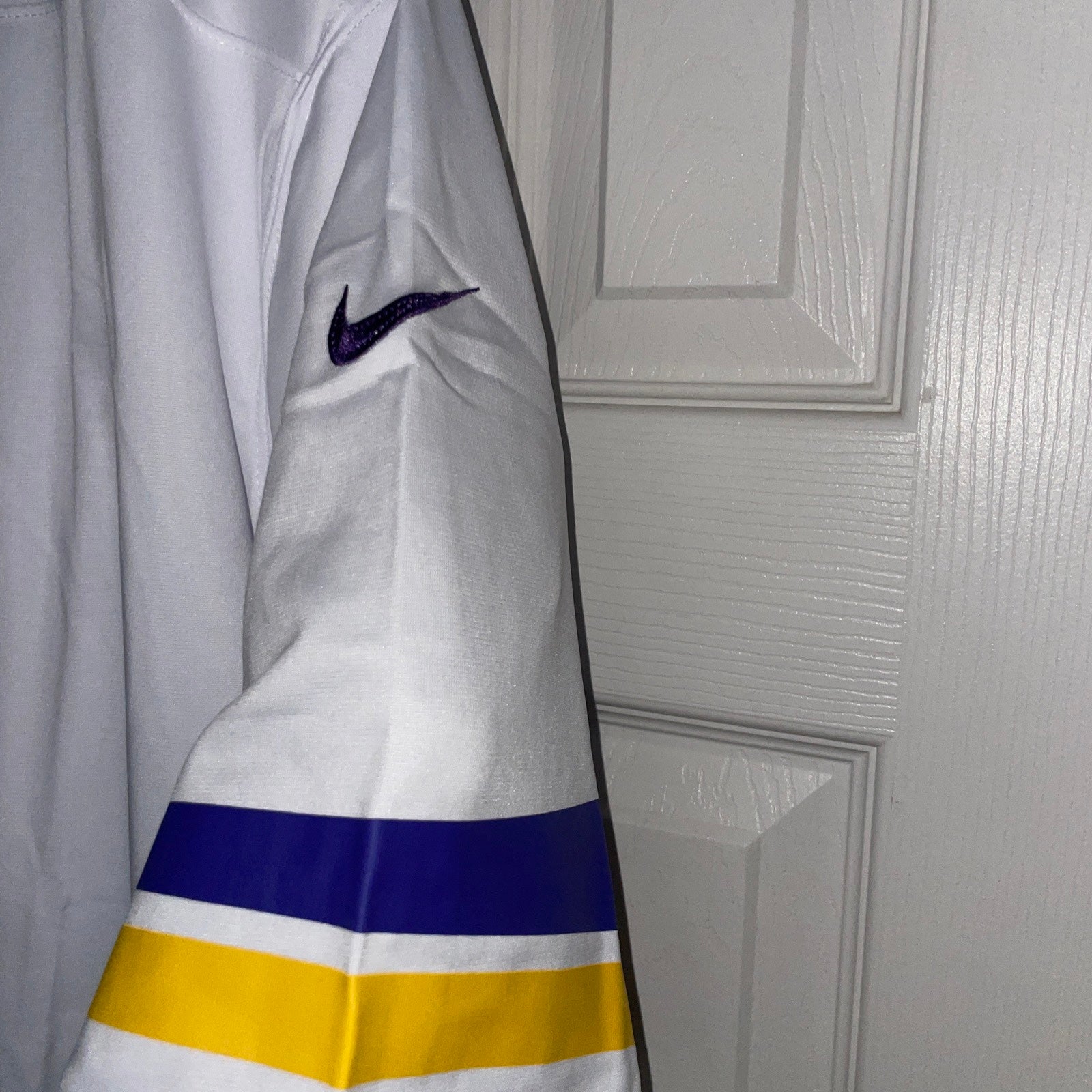 Justin Jefferson Minnesota Vikings White Away Men XL Jersey. 