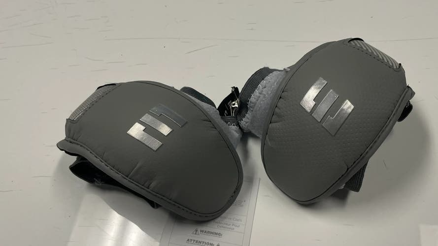 NWT- Epoch Integra Arm Defensive Caps - Medium