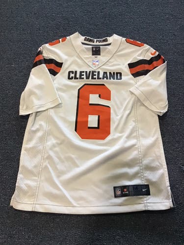 NWOT Cleveland Browns Men’s Md Nike Jersey #6 Mayfield