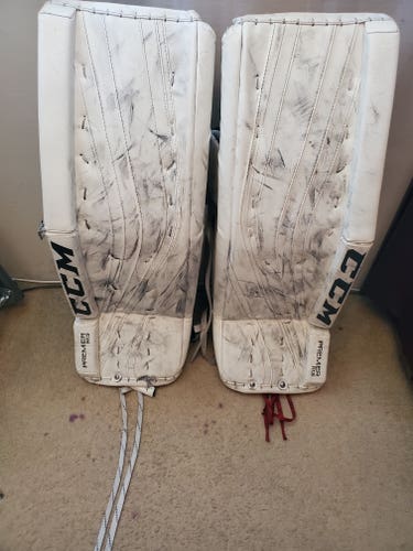 Used 32" CCM Extreme Flex E3.9 Goalie Leg Pads