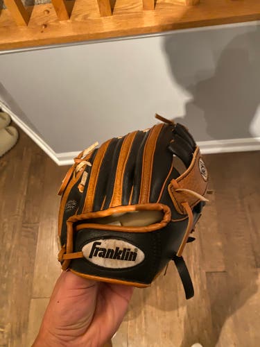Used Right Hand Throw 9.5" RTP Baseball Glove
