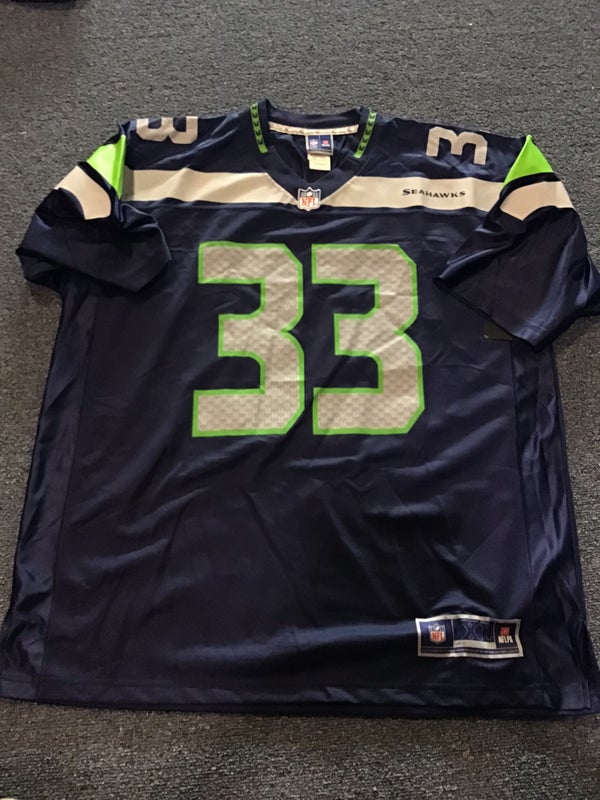 Russell Wilson Stitched Nike On field Seahawks jersey mens XL NWT Military