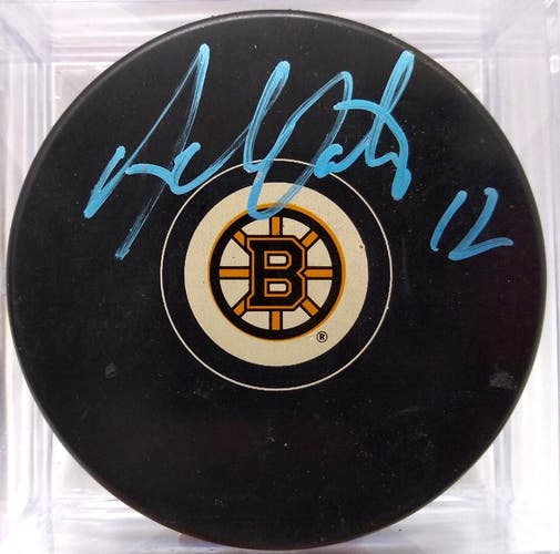 ADAM OATES Autographed Boston Bruins NHL Hockey Puck Signed HOF 1079 Assists