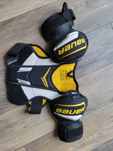Youth Used Small Bauer Supreme 150 Shoulder Pads