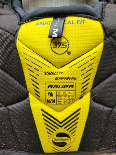 Youth Used Medium Bauer Supreme 1S Shoulder Pads