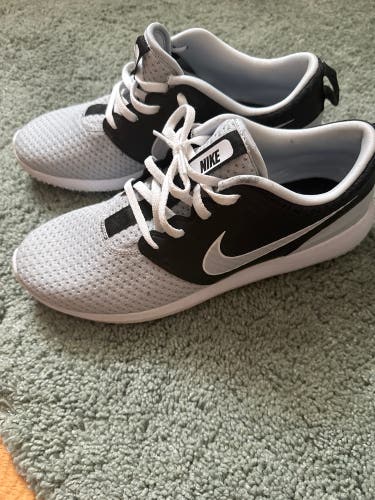 Men's Size 8.0 (Women's 9.0) Nike Roshe G Golf Shoes
