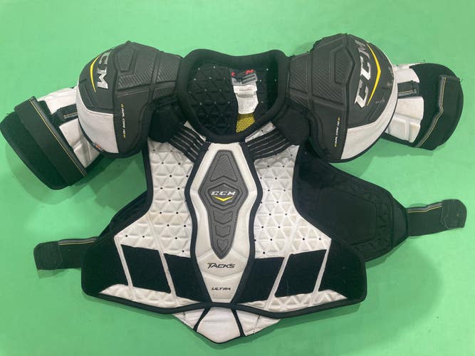 Senior Used Medium CCM Ultra Tacks Shoulder Pads